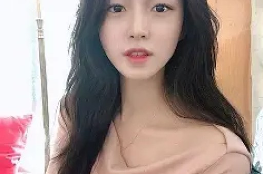 当红顶流恋情曝光！对方是美女网红离异带娃身材黑料被扒